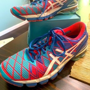 ASICS Gel-Kinsei 5 - size 11.